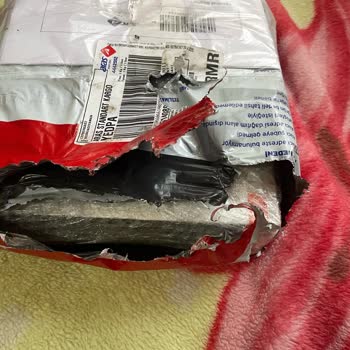 Kargom Kapıya Fırlatılarak Teslim Ediliyor