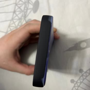 Ürün Görsellerden Farklı, Yoğun Boya Kokusu Ve Hatalı Baskı Sorunu