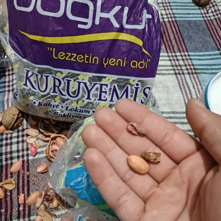 Aldığım Kuruyemişlerin Çoğu Bayat Ve Tadı Kötü