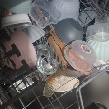 Yeni Bulaşık Makinesi Tabak Ve Bardakları Kırıyor