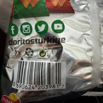 Doritos Paketinden Çıkan Tuhaf Ve Katılaşmış Madde Midemi Bulandırdı