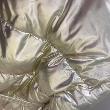 Kullanılmadan Eskiyen Mont: Kalite Hayal Kırıklığı