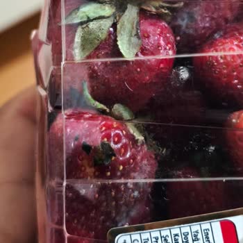 Getir'den Aldığım Çilekler Çürük Çıktı, İade Süreci Hayal Kırıklığı Yarattı