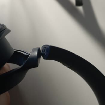 3 Aylık JBL Kulaklık Hiçbir Darbe Olmadan Kırıldı!