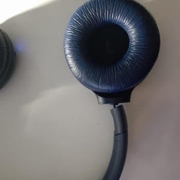 3 Aylık JBL Kulaklık Hiçbir Darbe Olmadan Kırıldı!