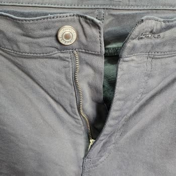 Yeni Alınan Pantolon İlk Yıkamada Renk Değiştirdi, İade Talep Ediyorum