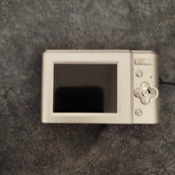 Sipariş Ettiğim Retro Kamera Geç Geldi Ve Sorunlu Çıktı