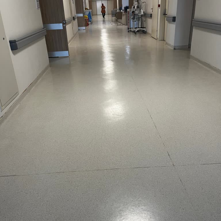 Üroloji Bölümünde Mesaiye Geç Başlayan Personel Ve Denetimsizlik