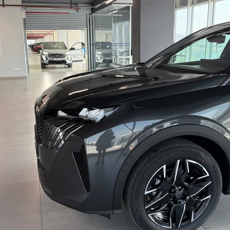 Sıfır Peugeot 3008 Teslimatında Beklenmedik Lastik Markası Ve İletişim Sorunu