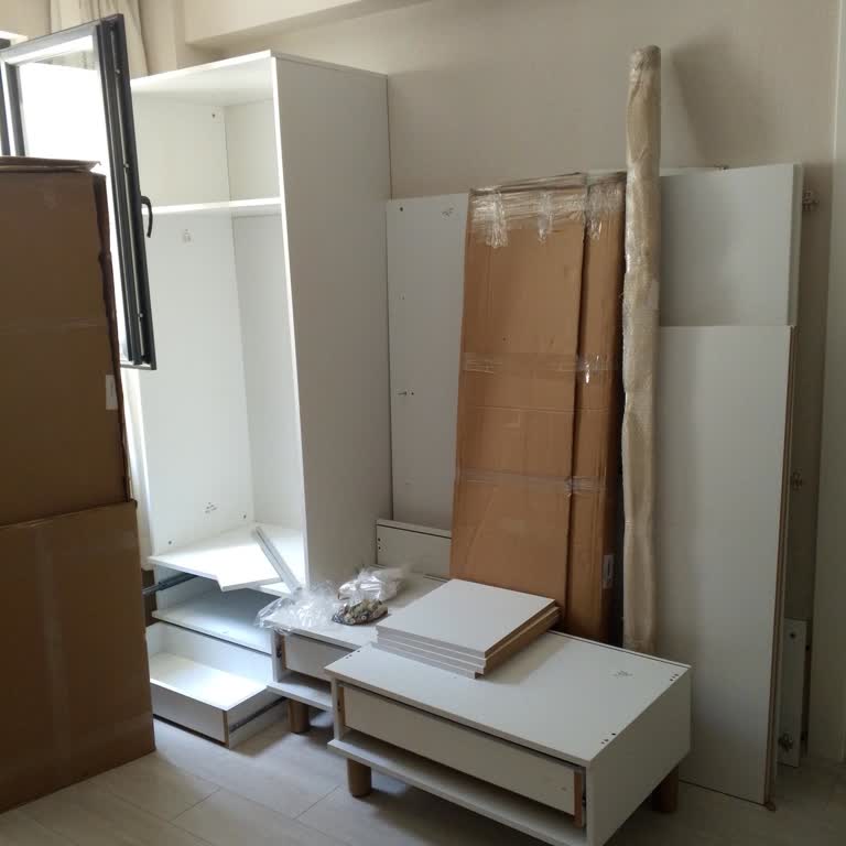 Eksik Ve Hasarlı Dolap, İlgisiz Hizmet