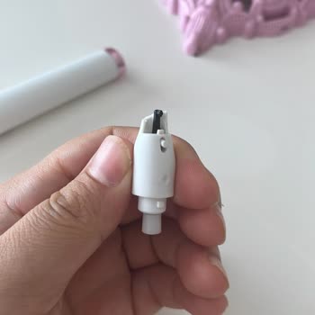 Philips Kaş Kısaltma Aparatı Bozuk Çıktı, Ücret Talep Ediliyor