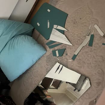 Gardırop Aynası Sürekli Düşüyor, Mağaza İlgisizliği Mağduriyet Yaratıyor