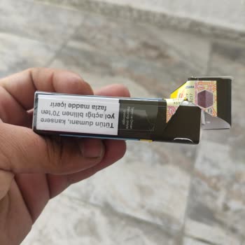 Sigara Paketinden Çıkan Kirli Kağıt Parçaları Endişesi