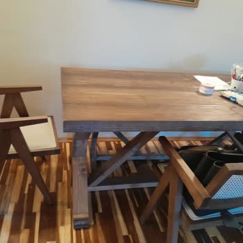 Kelebek Mağazasından Alınan Masa Çatlağı 3 Aydır Çözülemiyor, Geri Dönüş Yok