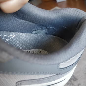 Skechers Ayakkabılarında Kısa Sürede Yırtılma Sorunu