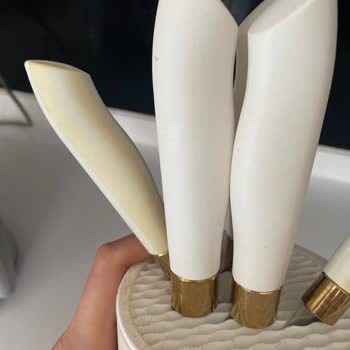 Beyaz Mutfak Setlerinde Sararma Ve Leke Sorunu