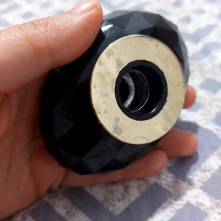Aldığım Parfüm Sahte Ve Satıcıya Ulaşamıyorum