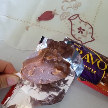 Aldığım Dondurmanın Yarısı Eksikti Üstelik Fiyatı Da Yüksekti