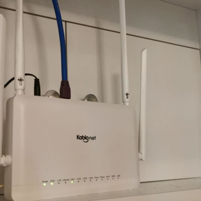 Modem Yeri Değişikliği İçin Belirsiz Ücret Ve Çözüm Süresi Mağduriyeti