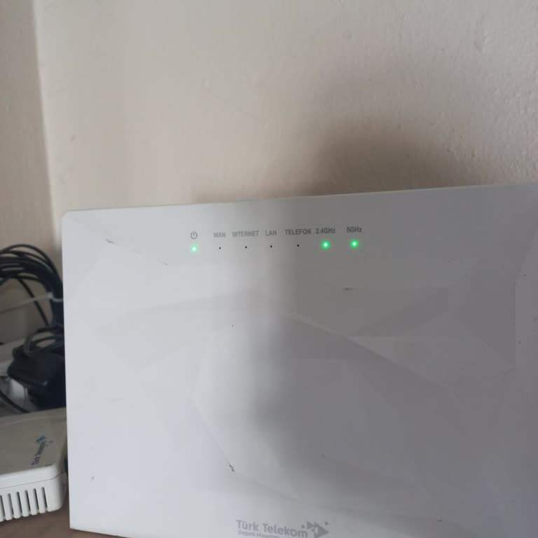 Sürekli Arızalanan İnternet Ve Yetersiz Sorun Çözümü