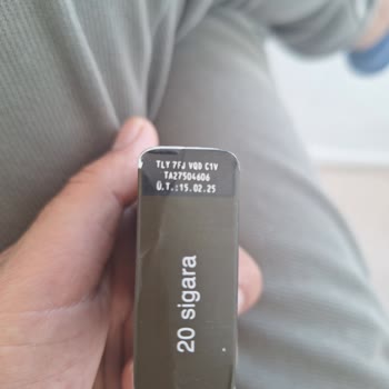 Parliament Midnight Blue Sigarada Odunsu Parça Sorunu