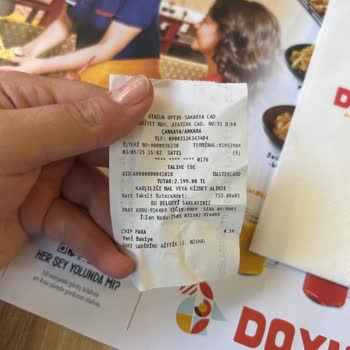 Gözlük Teslimatında Yaşanan Gecikme, İade Sürecinde Olumsuz Davranış Ve Maddi Kayıp