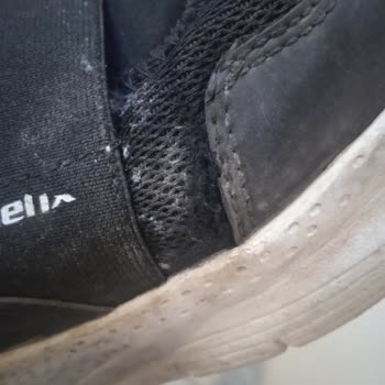 Kinetix Ayakkabım 4 Ayda Deforme Oldu, Garanti Reddiyle Mağdurum