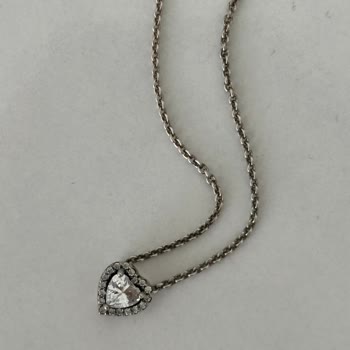 Pandora Mücevher Kolye Hızla Karardı, Çözüm Bekliyoruz