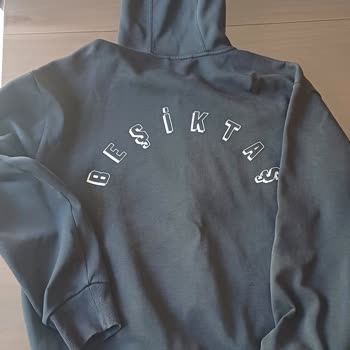 Satın Alınan Hırkanın Renk Atması Ve Değişim Talebinin Reddedilmesi