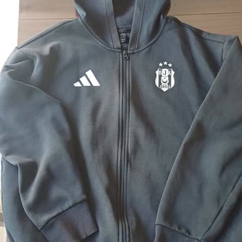 Satın Alınan Hırkanın Renk Atması Ve Değişim Talebinin Reddedilmesi