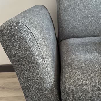 Enza Home Koltuk Tamiri İçin Çözüm Bekleniyor, İletişim Yetersizliği Yaşanıyor