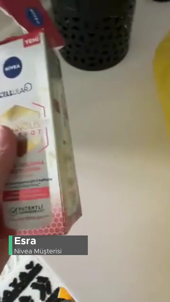 Nivea İçi Boş Ürün videonun kapak resmi