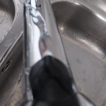 20 Yıl Garantili ECA Batarya Kısa Sürede Soyuldu Ve Su Akıtıyor