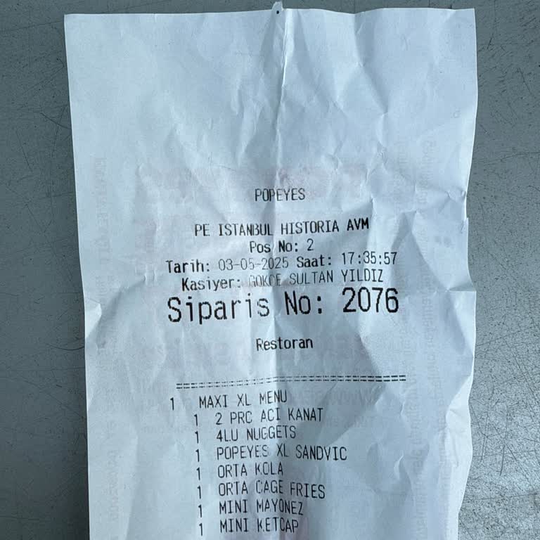 Popeyes'ta Balık Kokan Hamburger Ve Yetersiz Çözüm