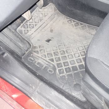 Renault Clio 5 Şoför Koltuğu Paspası Kalitesizliği Hayal Kırıklığı Yarattı