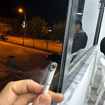 Marlboro Touch Blue Sigaradan Çıkan Katı Parçalar Ve Ziyan Olan Ürün