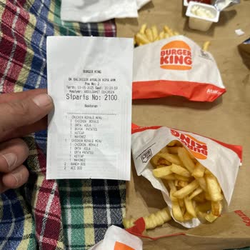 Siparişimde Yanlış Patates Boyu Verildi, İlgisiz Davranış