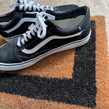 Aldığım Ayakkabının Hızlıca Yırtılması Ve İade Sürecindeki İlgisizlik