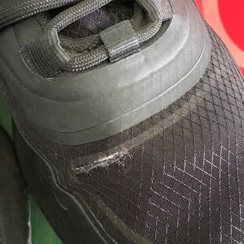 Lacoste Ayakkabılarımda Erken Yıpranma Ve Firma İlgisizliği