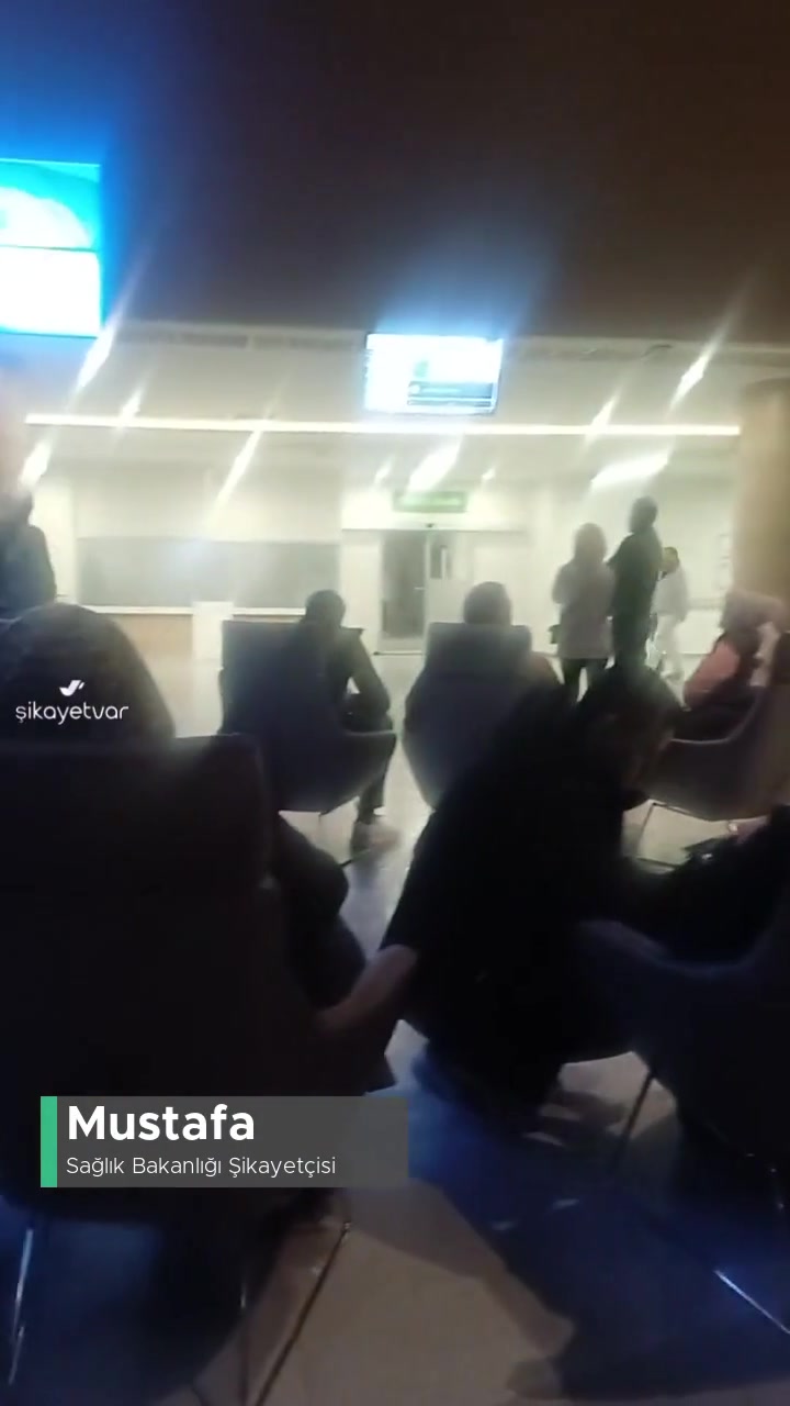 Sağlık Bakanlığı Acillerde Neden Doktor Az? videonun kapak resmi