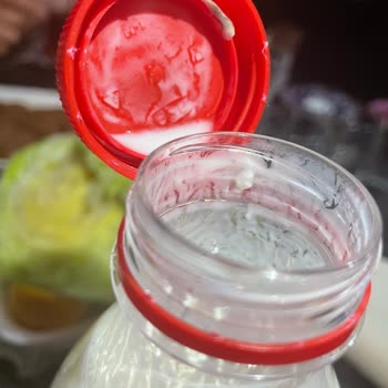 Son Kullanma Tarihi Geçmemiş Eker Ayran Küflü Çıktı!