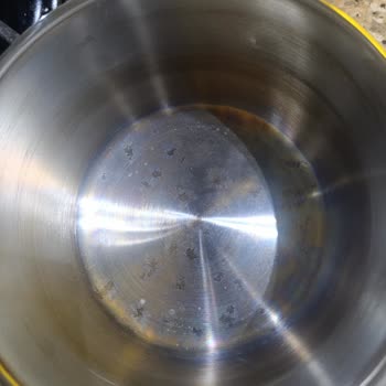 Nehir Tencereler Kötü Halde