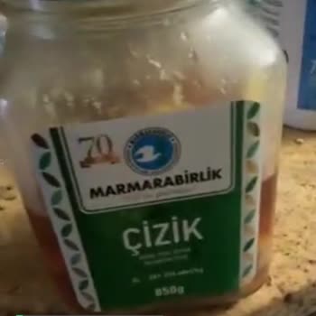 MarmaraBirlik Zeytinler Paçal Yapılmış Kavanozun Çoğunluğu Erimiş Çıktı!