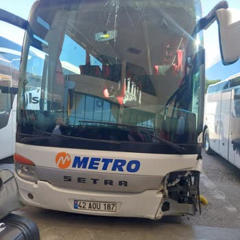 Kaza Yapan Ve Hasarlı Araçla Yolculuğa Zorlandık