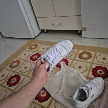 Bir Kez Giyilen Ayakkabının Boyası Çatladı, Değişim Talebim Reddedildi