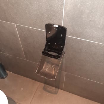 Tuvaletlerde Temizlik Ve Hijyen Eksikliği