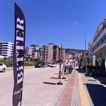 Reklam Direkleri Yüzünden Park Sorunu Yaşıyoruz