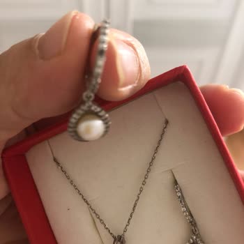 Aldığım Takının Taşları Döküldü, Tamir Süreci Çok İlgisizdi