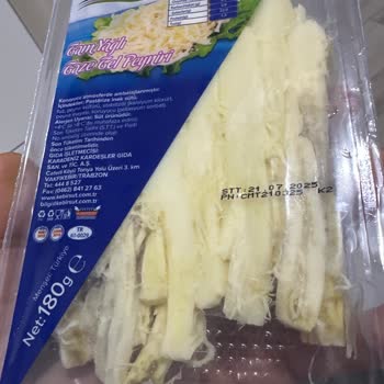 Son Tüketim Tarihi Geçmemiş Peynirde Bozulma Ve Küflenme Sorunu