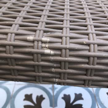Aldığım Rattan Masa Sandalye Takımları Kırık Çıktı, Değişim Talep Ediyorum